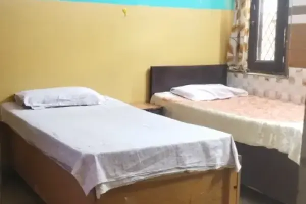 Kishori Kunj Girls PG- Sarita Vihar - 4