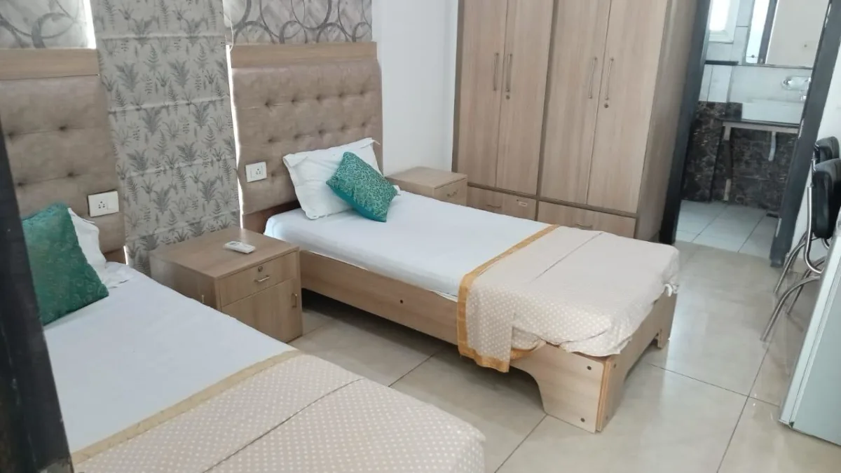ELITE HOME Luxurious Stay For Boys